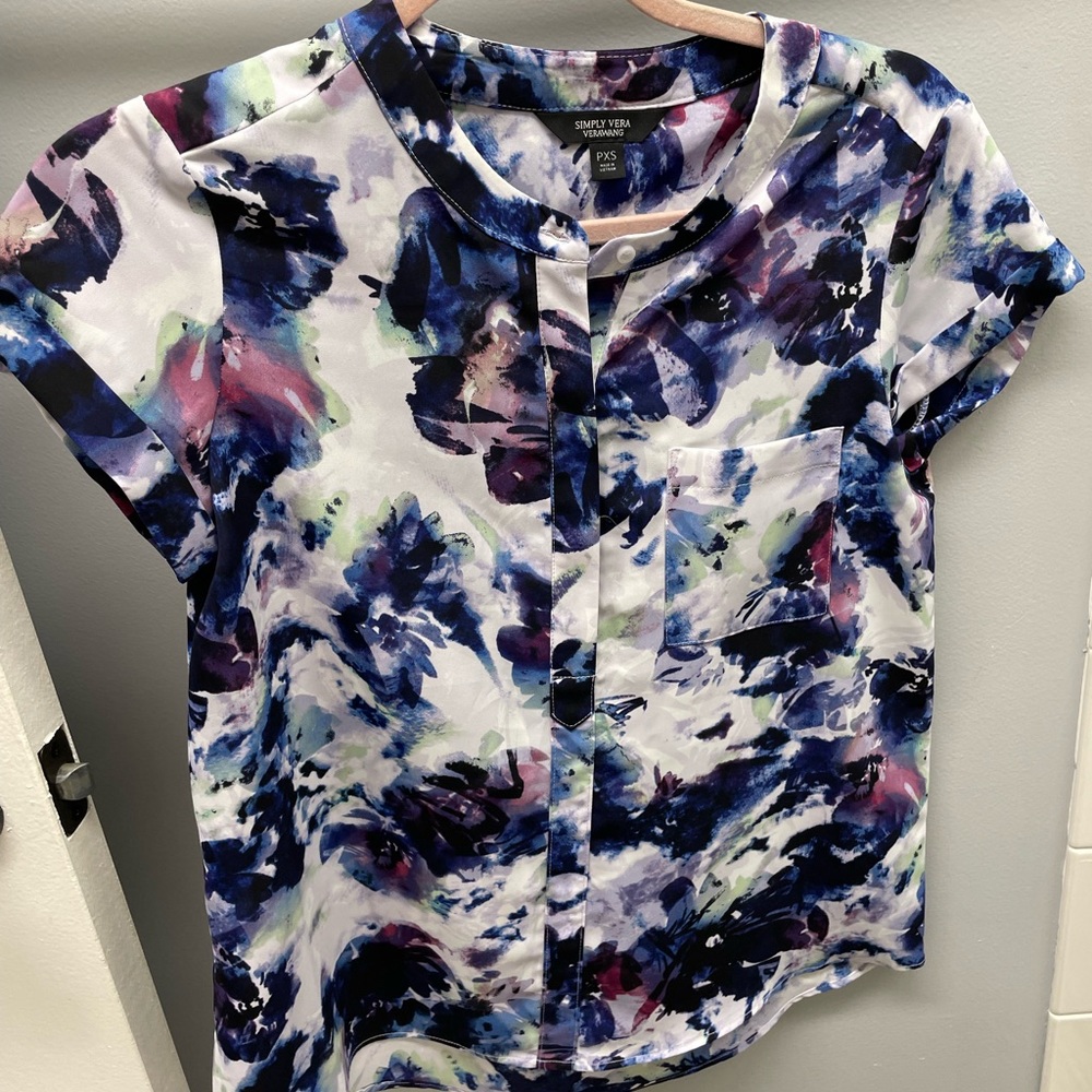 Simply Vera Wang blouse